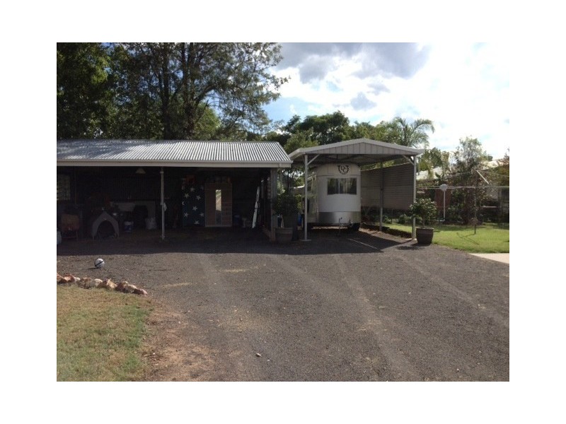 40 Taylor Street, Roma QLD 4455