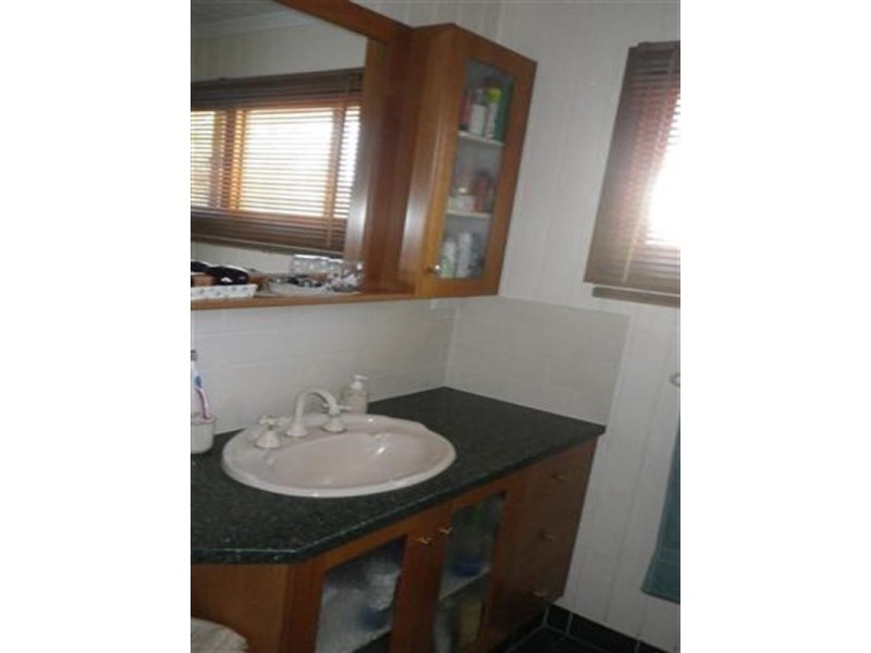 59 Gregory Street, Roma QLD 4455