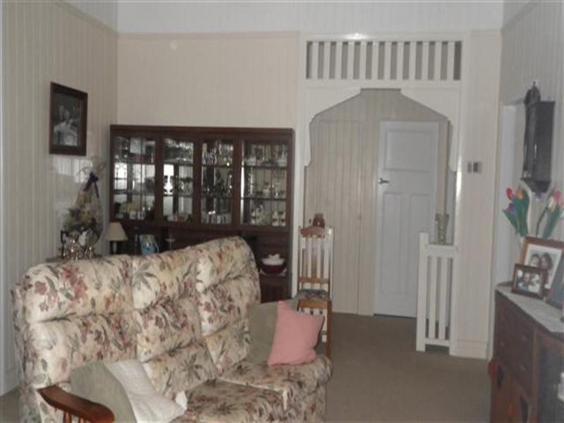 59 Gregory Street, Roma QLD 4455