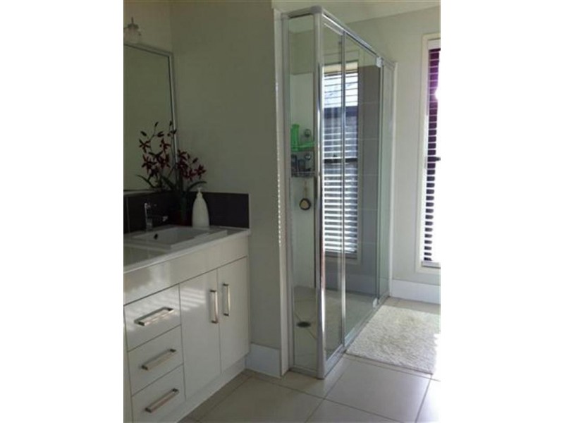 5 Lockyer Crescent, Roma QLD 4455