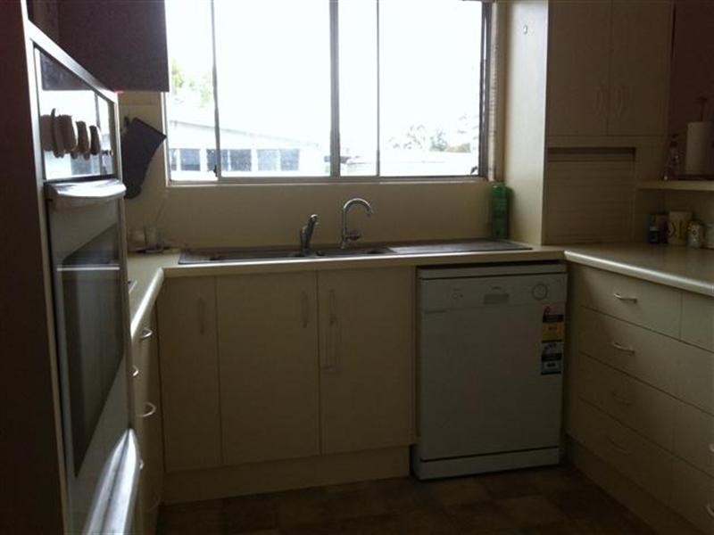 4 Elmer Street, Roma QLD 4455