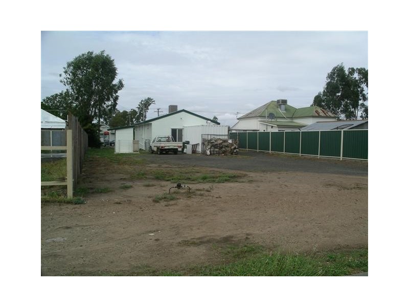 9a Lovell Street, Roma QLD 4455