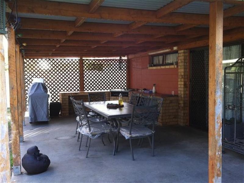 44 Taylor Street, Roma QLD 4455