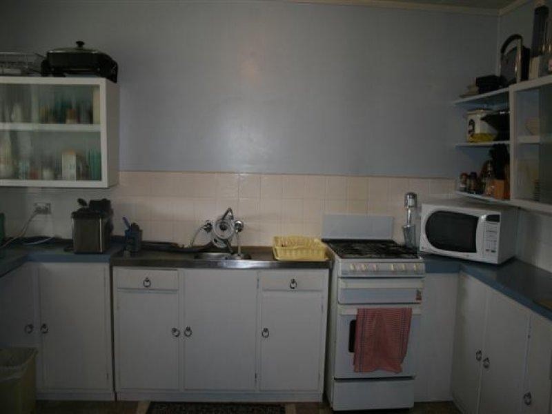 4 Howard Street, Roma QLD 4455