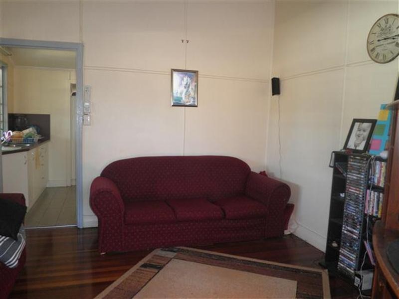 74 Northern Road, Roma QLD 4455