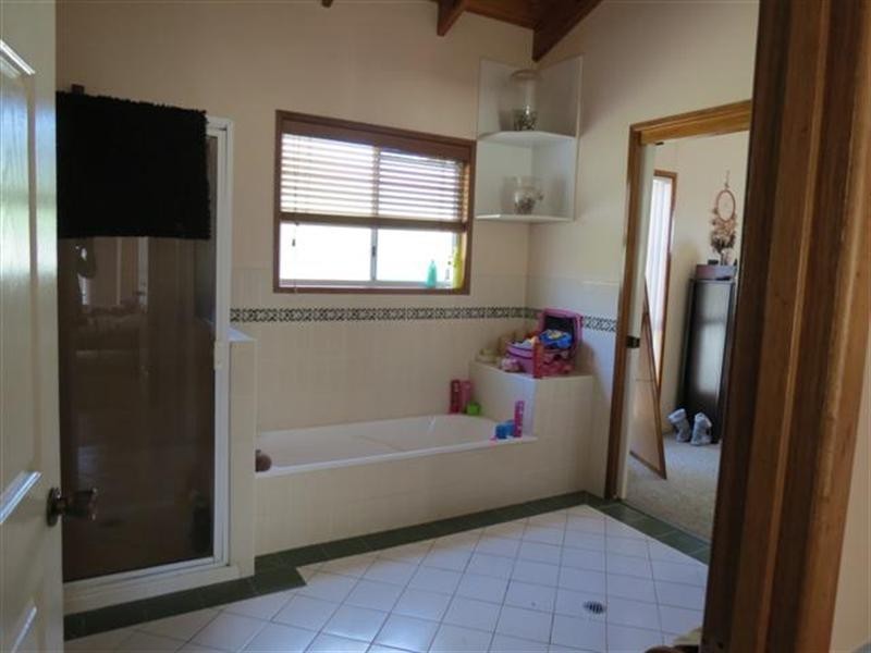 115 Quintin Street, Roma QLD 4455