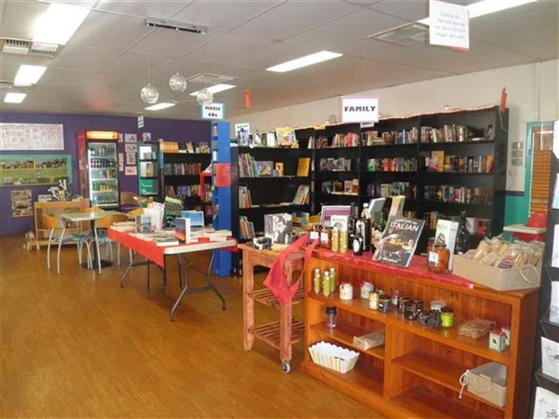 0 Books N’ Beans, Roma QLD 4455