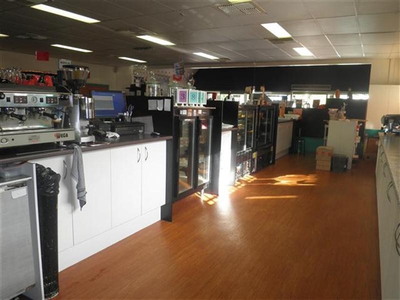 0 Books N’ Beans, Roma QLD 4455