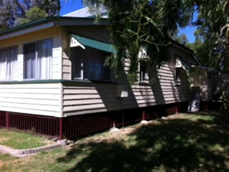 4-6 Hawthorne Street, Roma QLD 4455