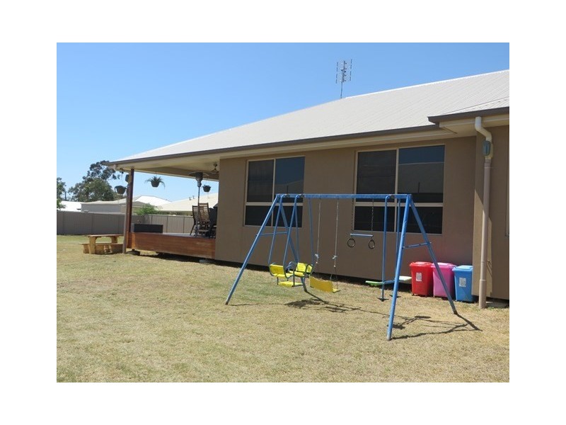 11 Bassett Court, Roma QLD 4455