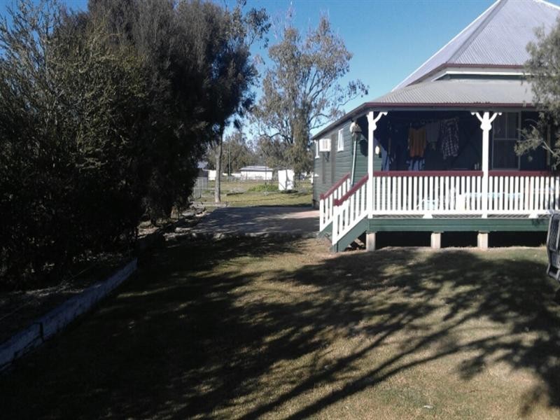 6 Russell Street, Wallumbilla QLD 4428