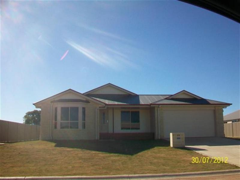 20 Bassett Court, Roma QLD 4455