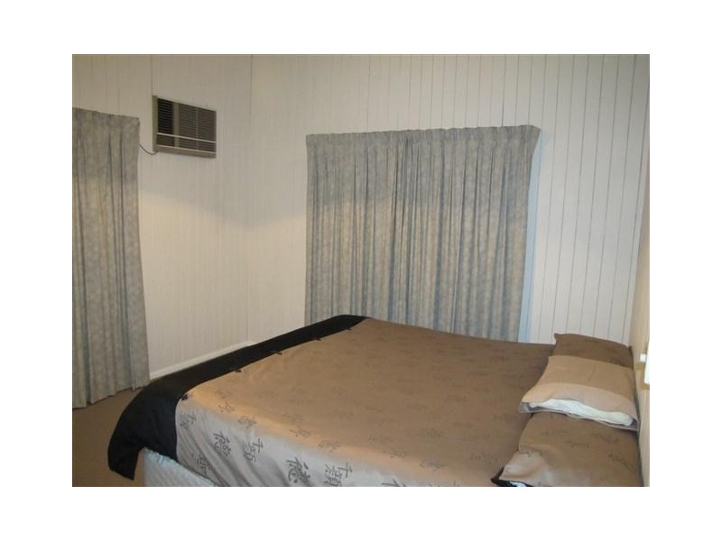 12 Duke Street, Roma QLD 4455