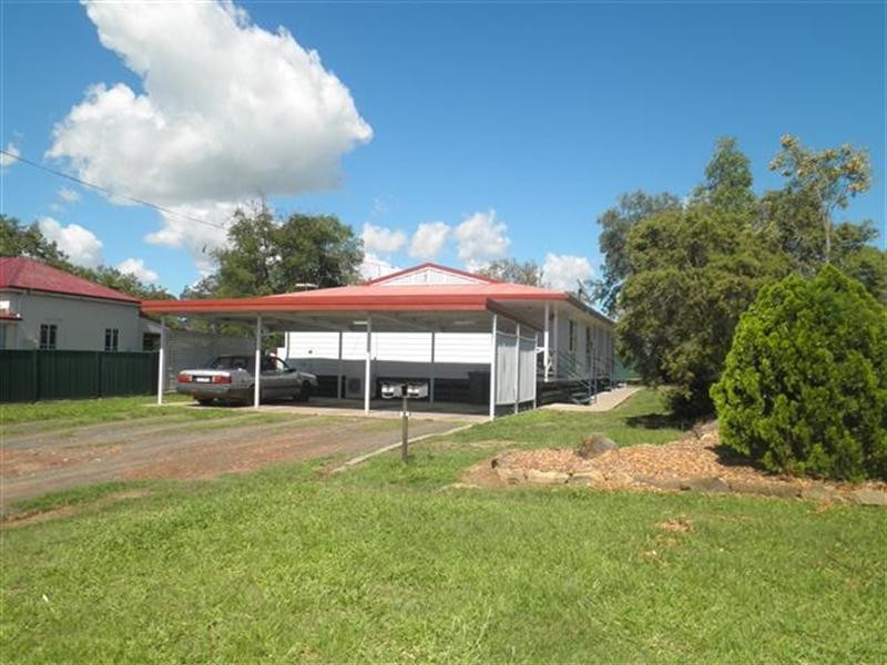 23 Spencer Street, Roma QLD 4455