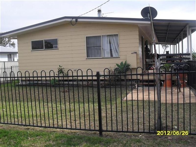 15 Robusta Drive, Roma QLD 4455
