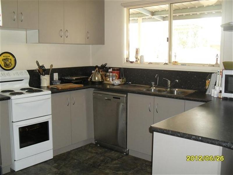 15 Robusta Drive, Roma QLD 4455