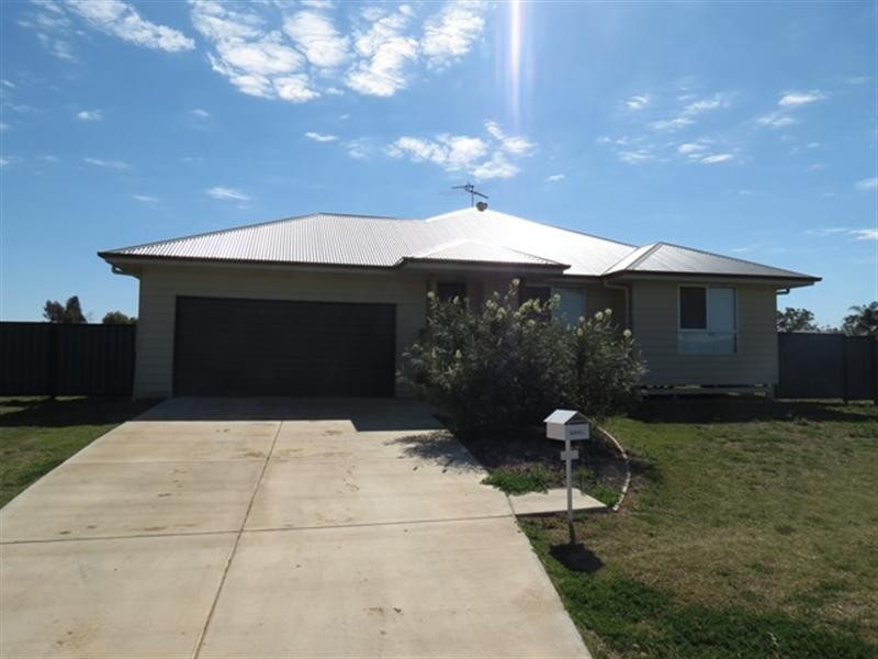 1 Webb Court, Roma QLD 4455