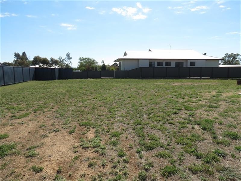 1 Webb Court, Roma QLD 4455