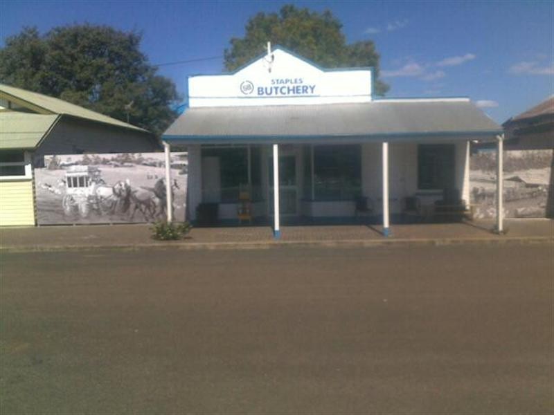 24 Stephenson Street, Yuleba QLD 4427