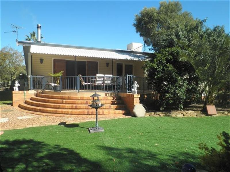 5 Timbury Street, Roma QLD 4455