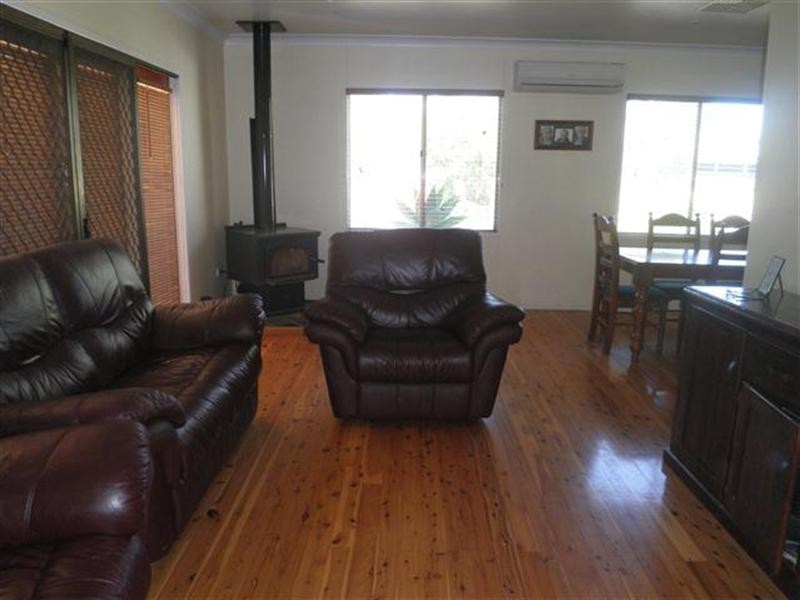 5 Timbury Street, Roma QLD 4455
