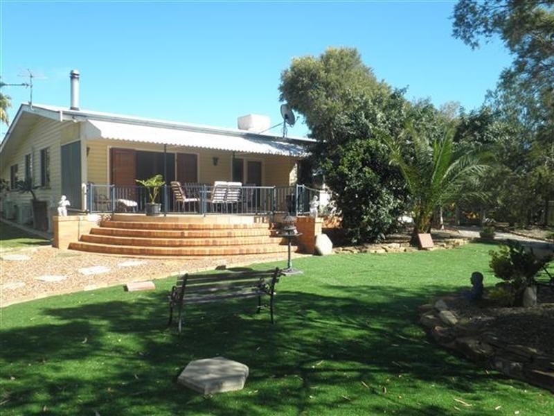 5 Timbury Street, Roma QLD 4455
