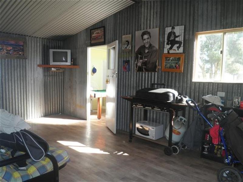 5 Timbury Street, Roma QLD 4455