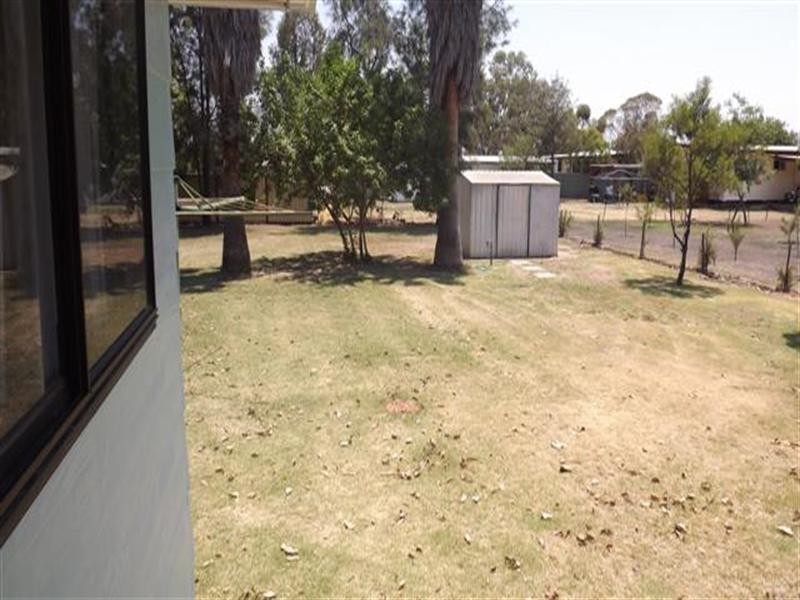 61 Raglan Street, Roma QLD 4455