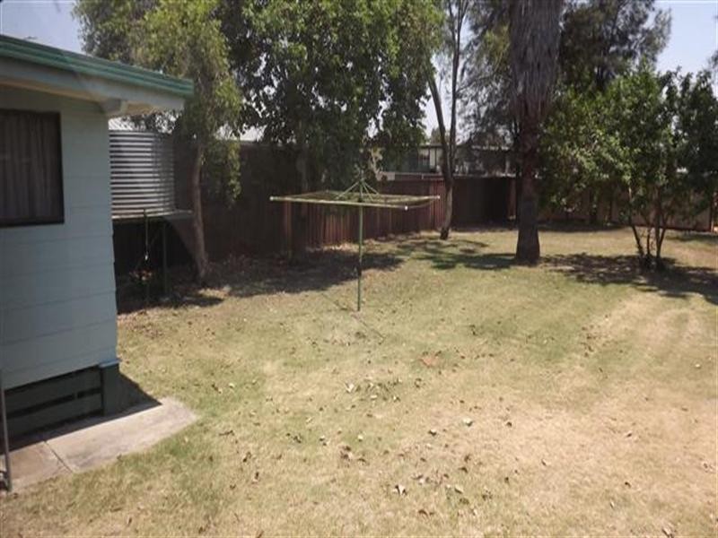 61 Raglan Street, Roma QLD 4455