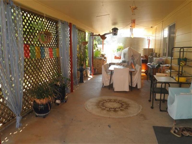 32 Northern Road, Roma QLD 4455