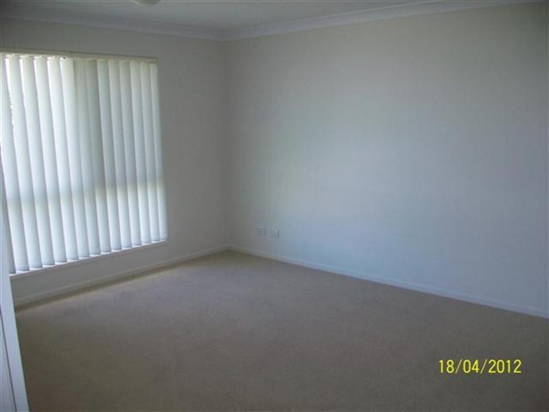 11 Courtney Street, Roma QLD 4455