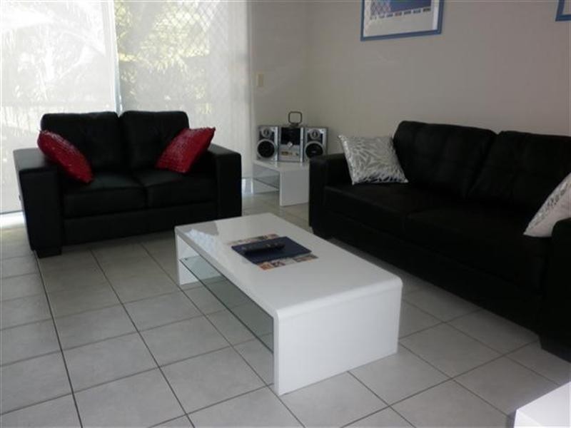 7/77 Redondon Avenue, Miami QLD 4220