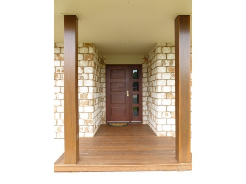 17 Wright Street, Roma QLD 4455