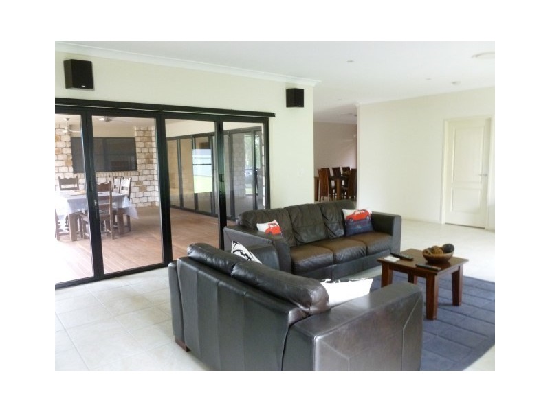 17 Wright Street, Roma QLD 4455