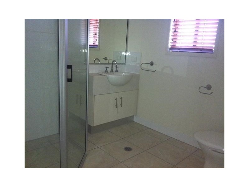 17 Wright Street, Roma QLD 4455