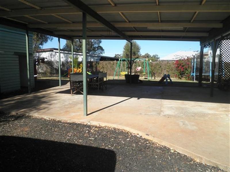 25 Phillip Street, Roma QLD 4455