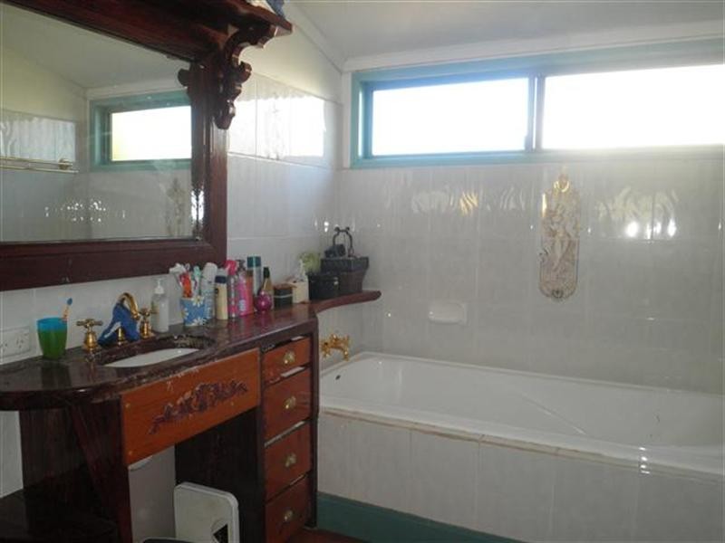 25 Phillip Street, Roma QLD 4455