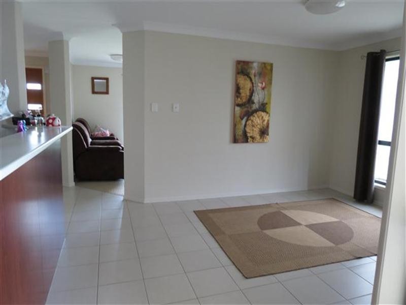 11 Bakerfinch Crescent, Roma QLD 4455