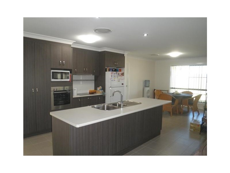 17 Bassett Court, Roma QLD 4455