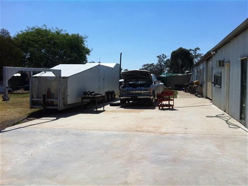 2-4 Mullavey Street, Roma QLD 4455