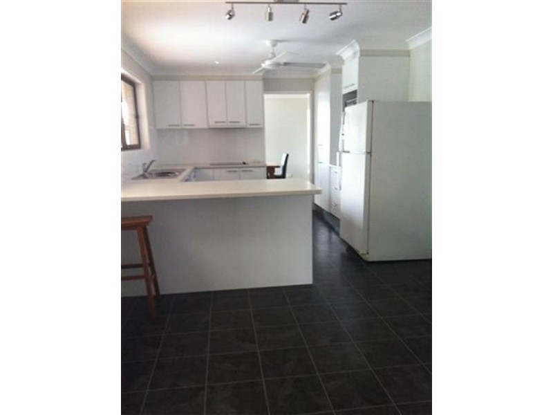 13 Alexander Avenue, Roma QLD 4455