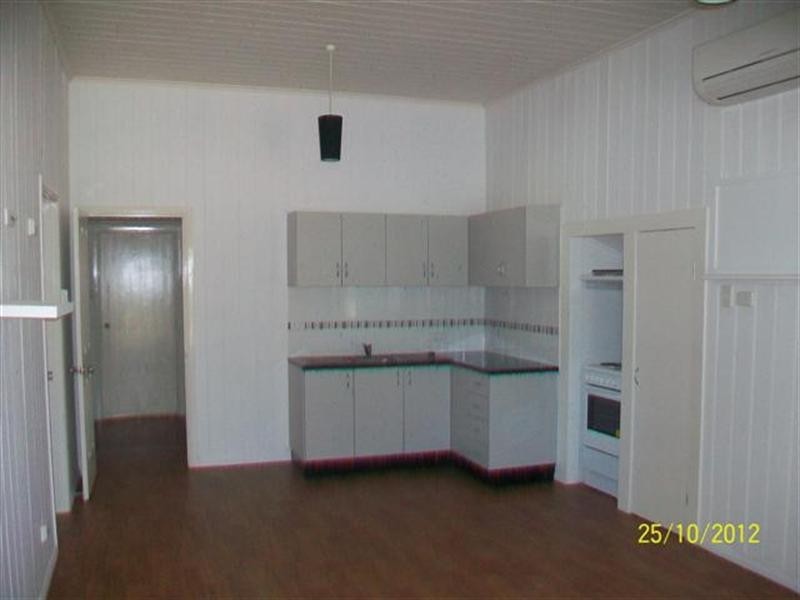 19 George Street, Roma QLD 4455