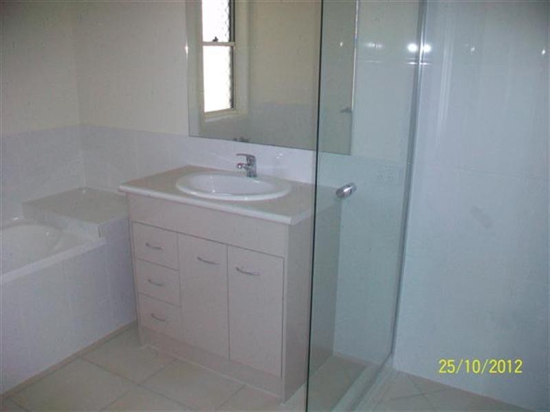 19 Bassett Court, Roma QLD 4455