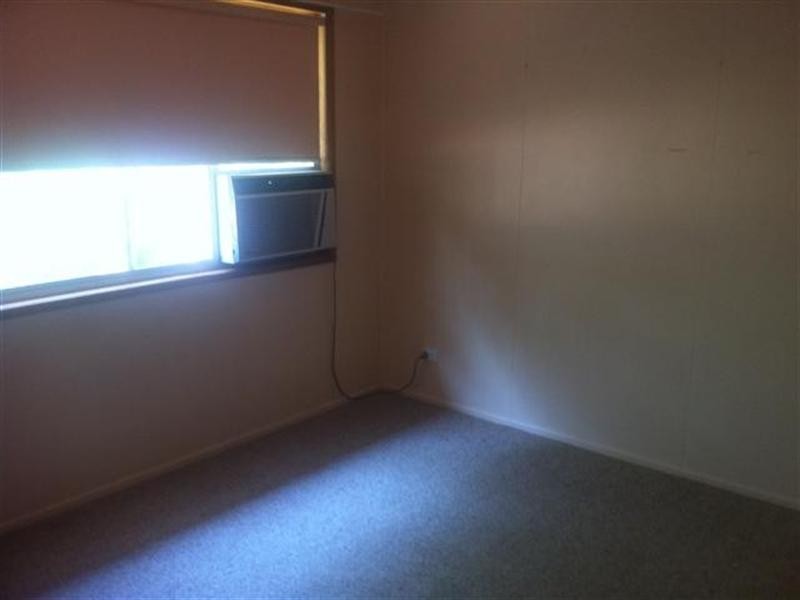 2/3 Timbury Street, Roma QLD 4455