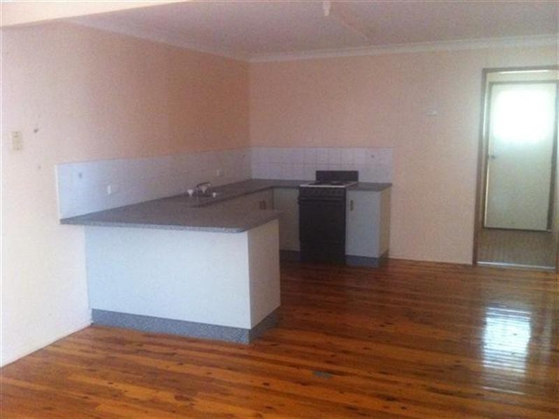 2/3 Timbury Street, Roma QLD 4455