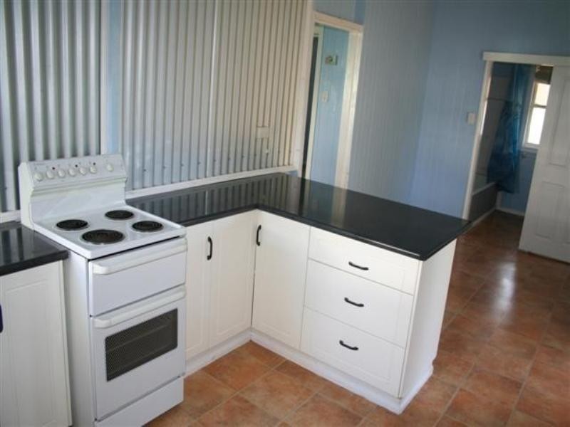 316 Edwardes Street, Roma QLD 4455