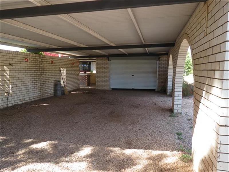 2B Borland Street, Roma QLD 4455