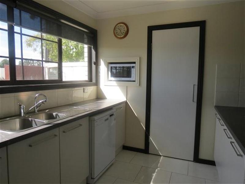 2B Borland Street, Roma QLD 4455
