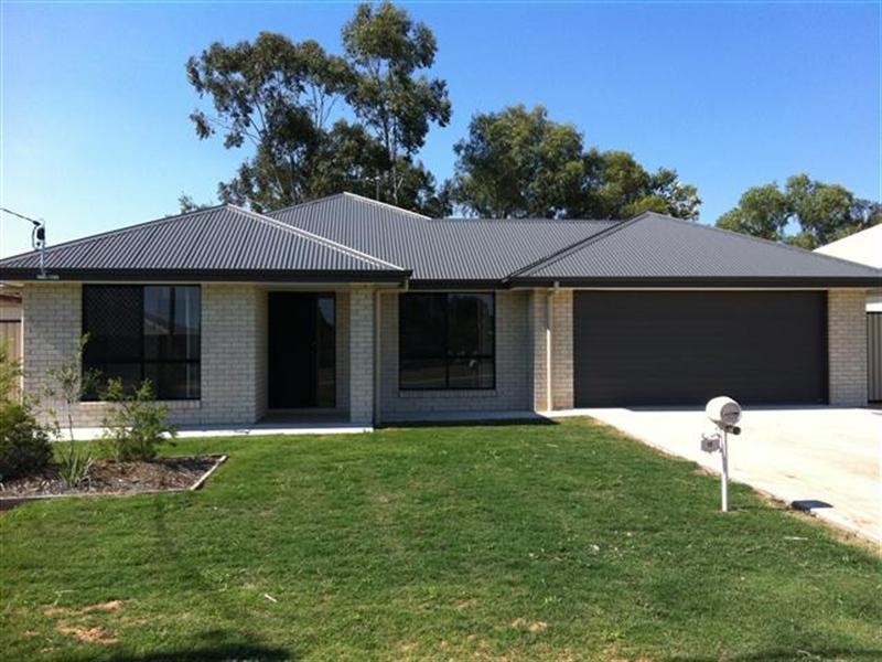 13 Courtney Street, Roma QLD 4455