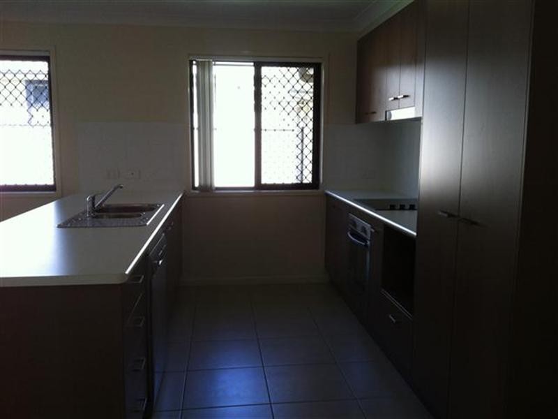 13 Courtney Street, Roma QLD 4455